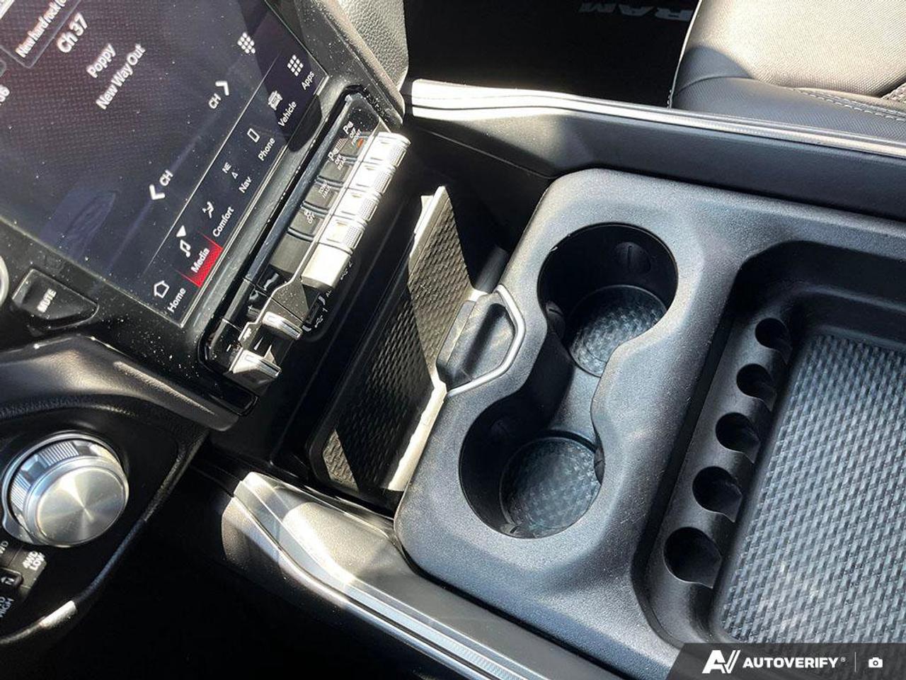 2022 RAM 1500 Sport | HEMI V8 | Navigation | CarPlay | Android Auto | Remote Start | 3.92 Axel Ratio Photo