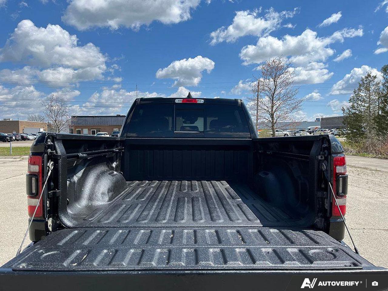 2022 RAM 1500 Sport | HEMI V8 | Navigation | CarPlay | Android Auto | Remote Start | 3.92 Axel Ratio Photo
