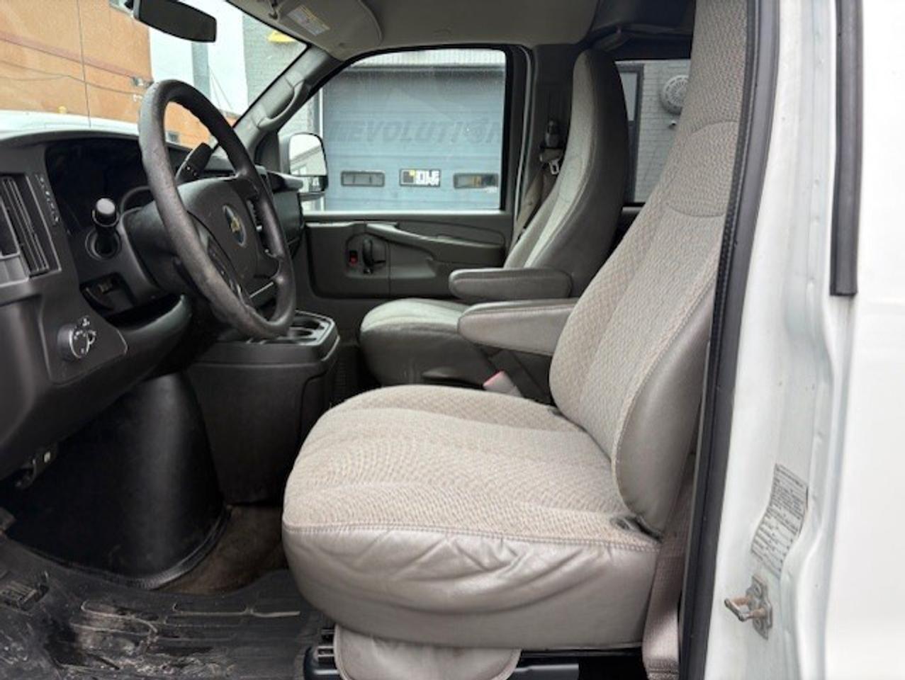 2011 Chevrolet Express Passenger LT 3500 *12 PASSENGER-CERTIFIED-10 TO CHOOSE FROM* Photo