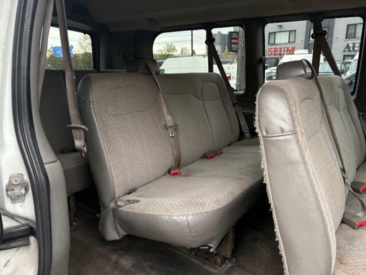2011 Chevrolet Express Passenger LT 3500 *12 PASSENGER-CERTIFIED-10 TO CHOOSE FROM* Photo