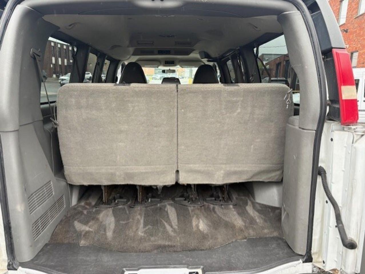 2011 Chevrolet Express Passenger LT 3500 *12 PASSENGER-CERTIFIED-10 TO CHOOSE FROM* Photo