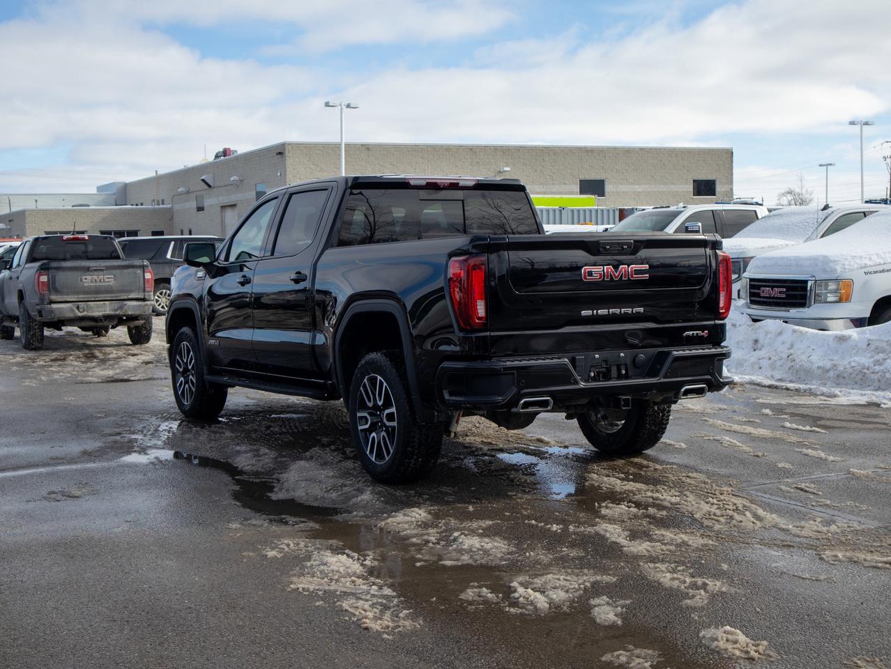 2024 GMC Sierra 1500 AT4 - Heated Mirrors   Leather Seats Photo