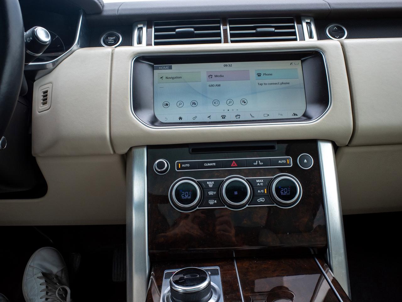 2017 Land Rover Range Rover Td6 HSE - Leather Seats   Sunroof Photo
