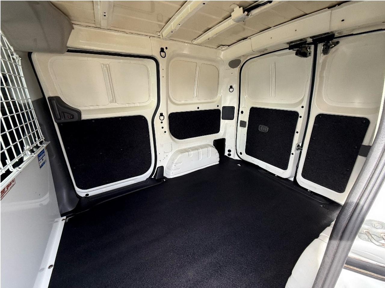 2021 Nissan NV200 Compact Cargo Low KMs Sold Certified Back Up Camera Photo