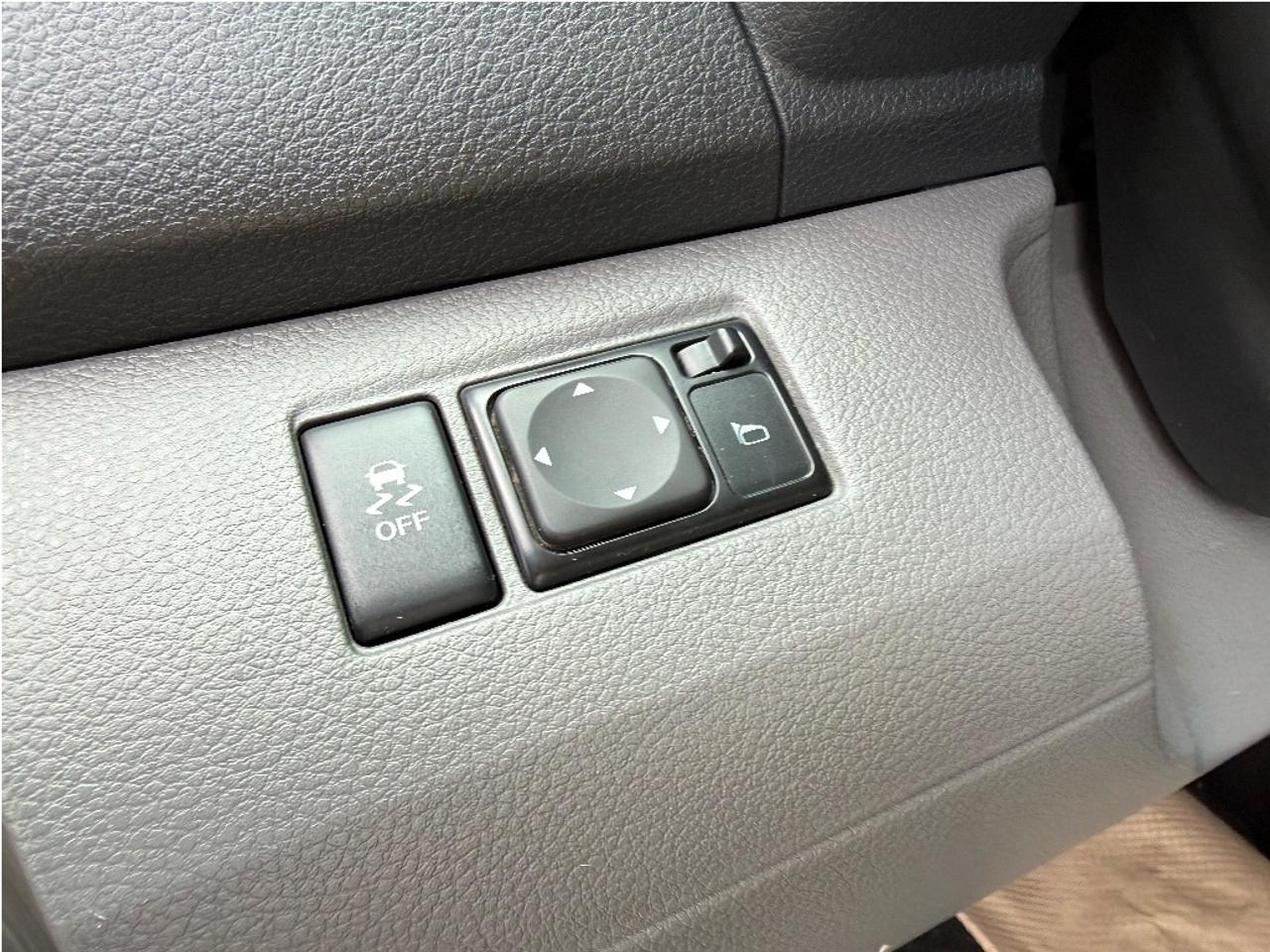 2021 Nissan NV200 Compact Cargo Low KMs Sold Certified Back Up Camera Photo
