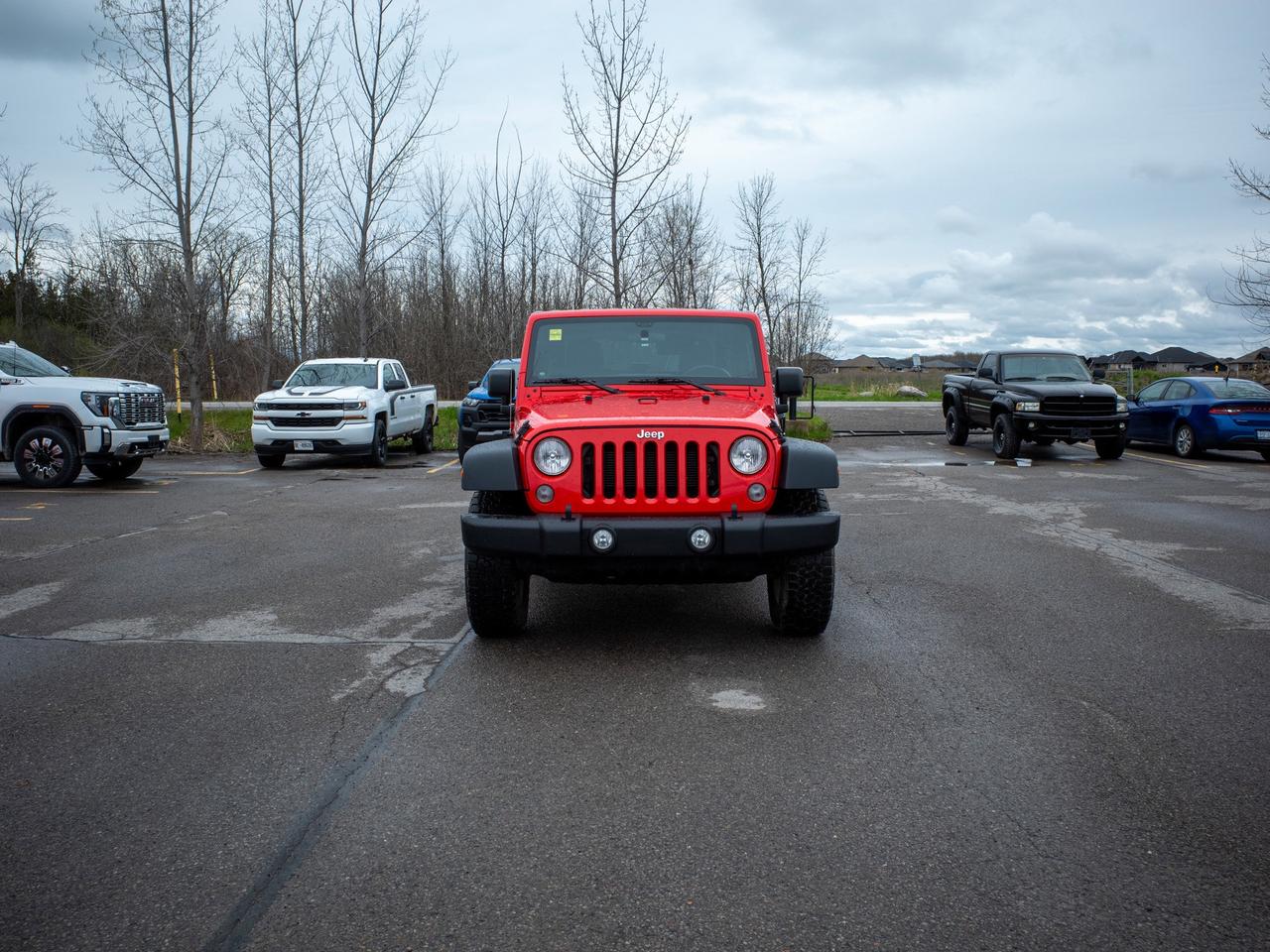 2015 Jeep Wrangler Sport - Convertible Soft Top   Rollover Protection Photo2