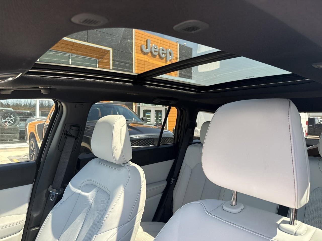 2026 Jeep Cherokee Limited 4X4 Photo