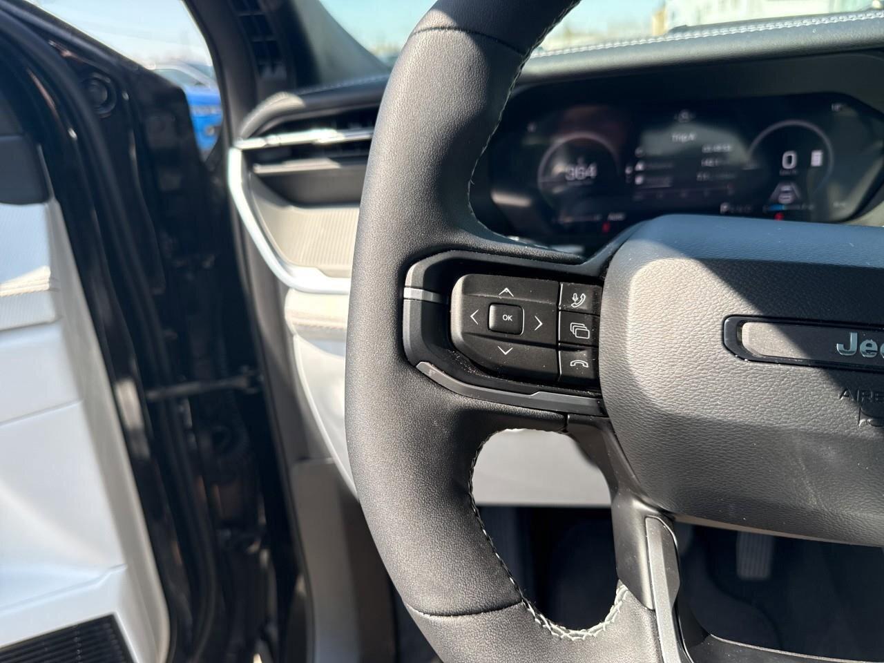 2026 Jeep Cherokee Limited 4X4 Photo