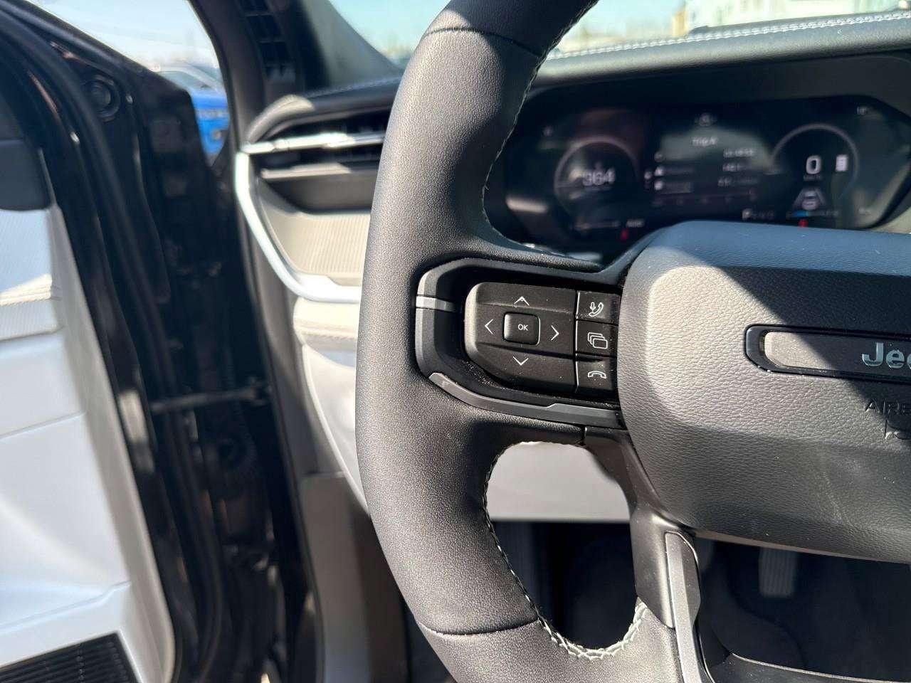 2026 Jeep Cherokee Limited 4X4 Photo