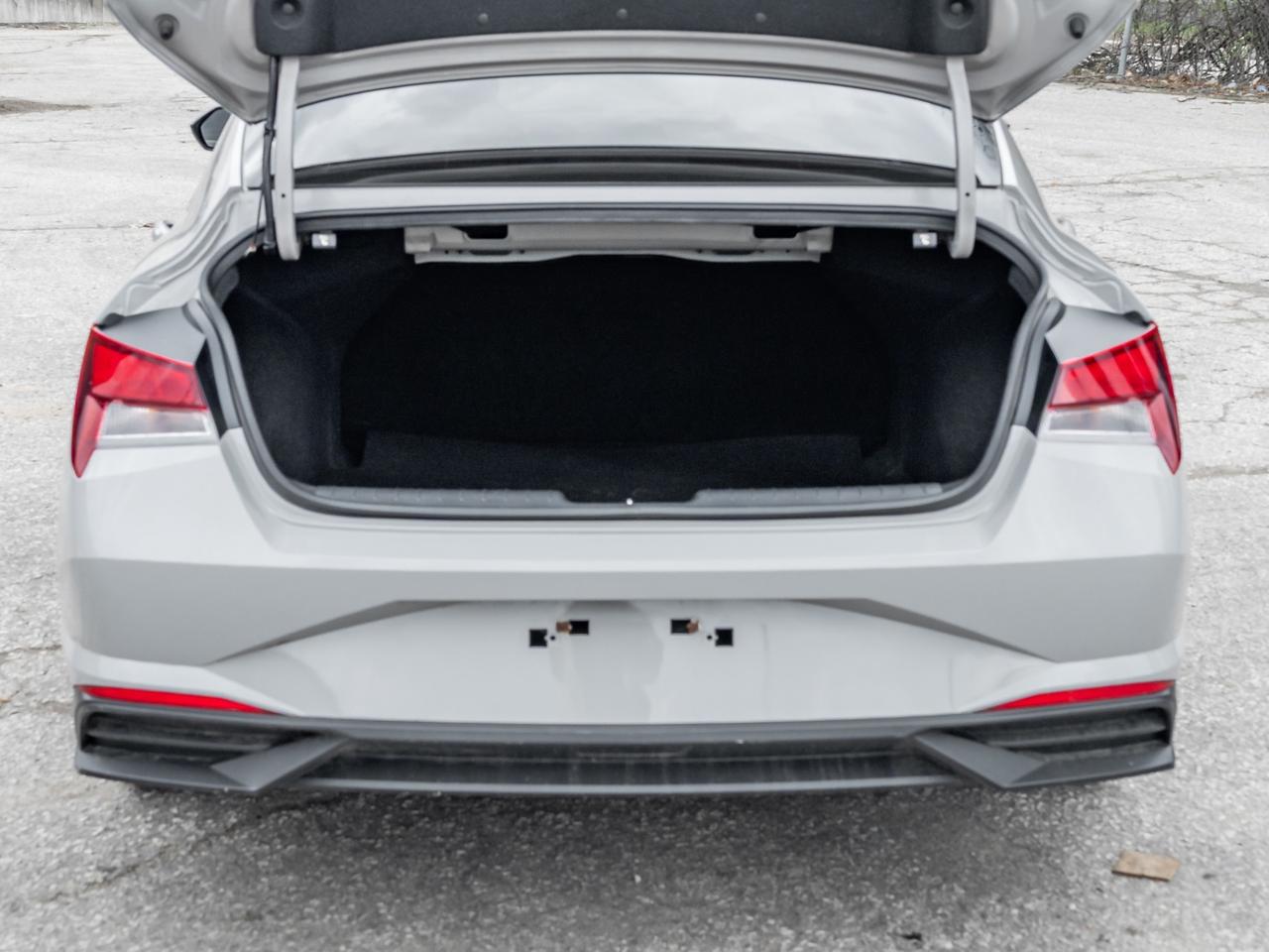 2021 Hyundai Elantra Preferred IVT, Camera Photo