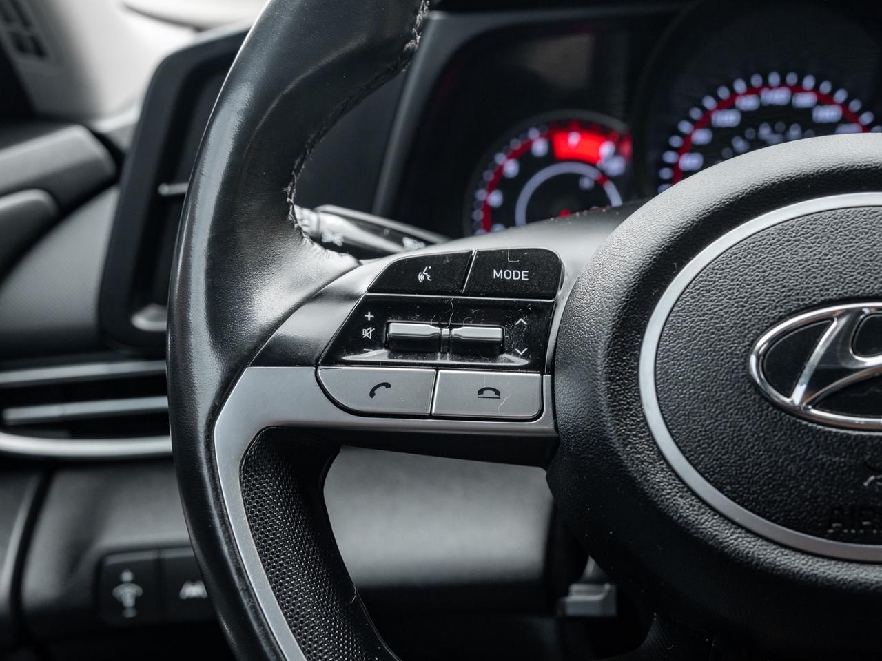 2021 Hyundai Elantra Preferred IVT, Camera Photo