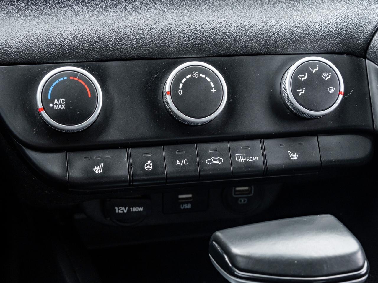 2021 Hyundai Elantra Preferred IVT, Camera Photo