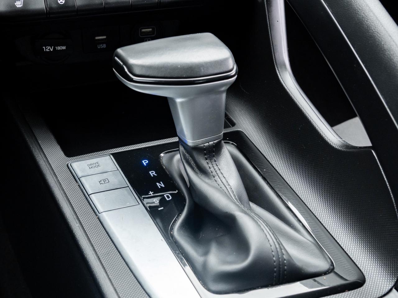 2021 Hyundai Elantra Preferred IVT, Camera Photo