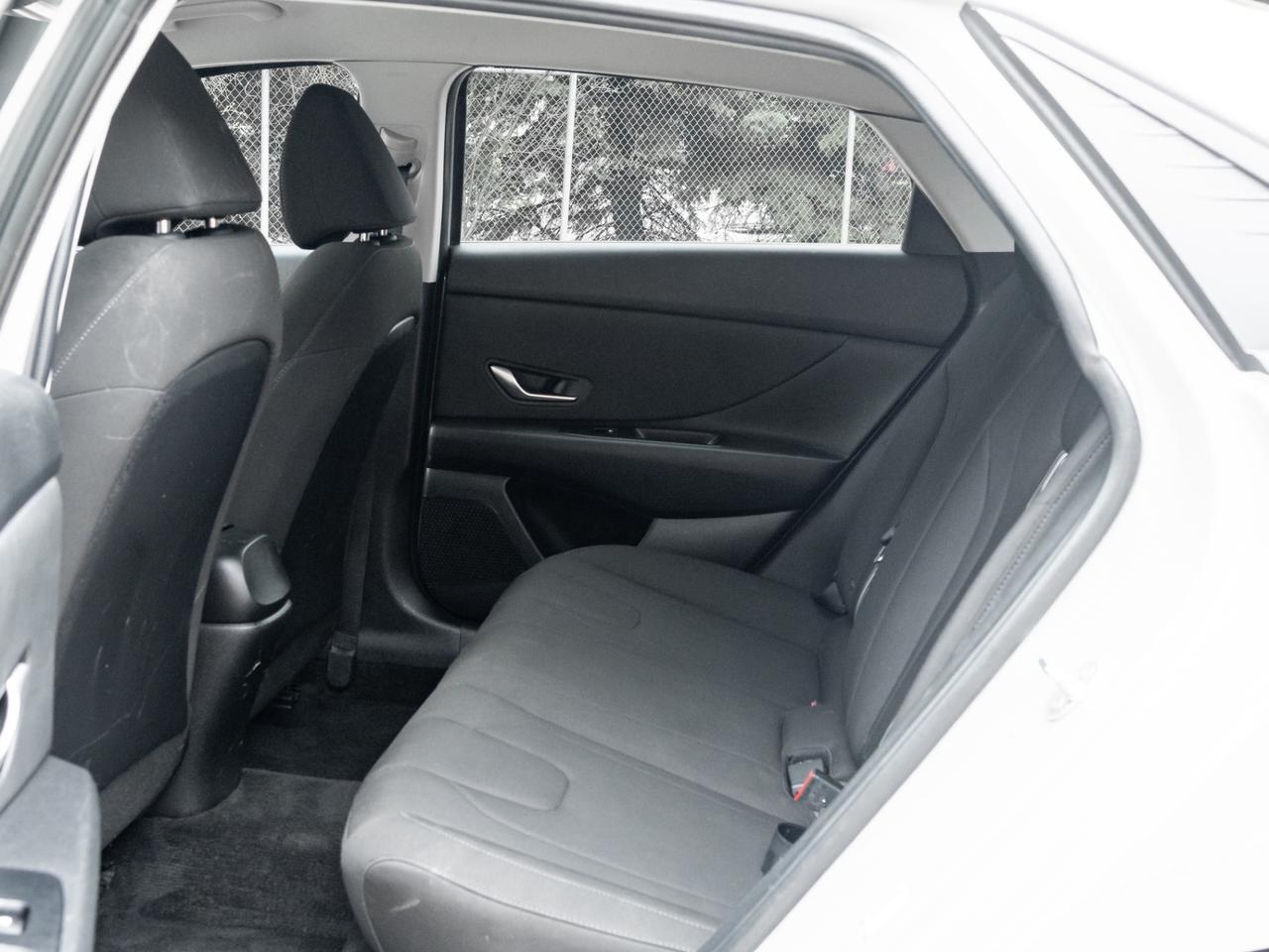 2021 Hyundai Elantra Preferred IVT, Camera Photo