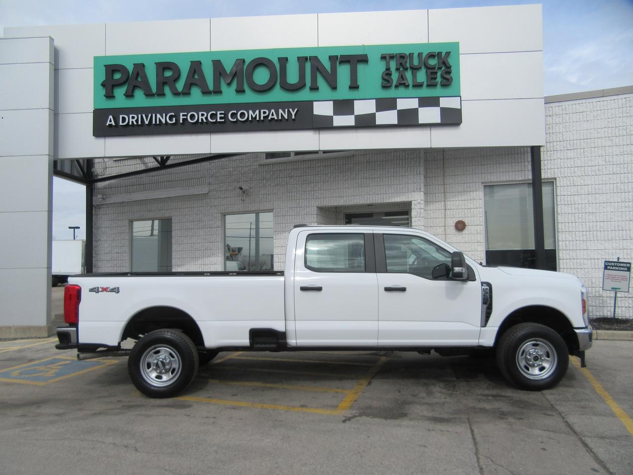 2025 Ford F-350 CREW CAB 4X4 8FT LONG BOX Photo