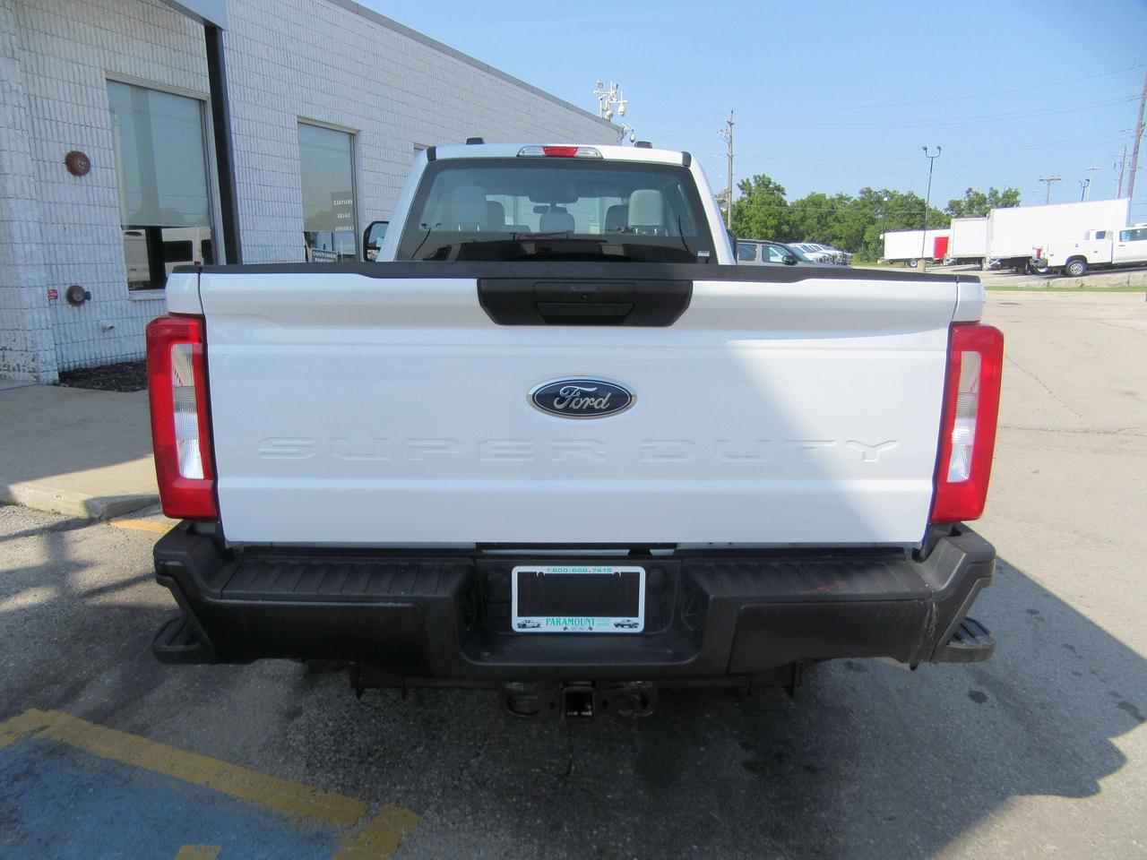 2025 Ford F-350 CREW CAB 4X4 8FT LONG BOX Photo3
