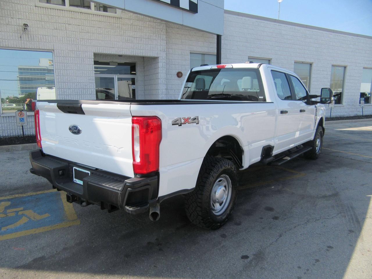 2025 Ford F-350 CREW CAB 4X4 8FT LONG BOX Photo