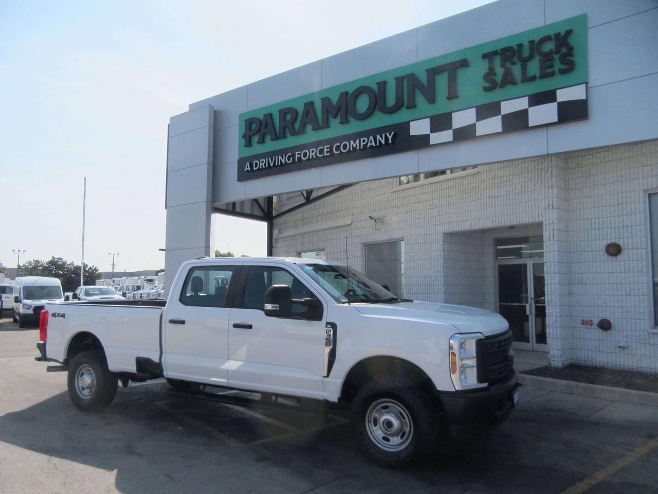 2025 Ford F-350 CREW CAB 4X4 8FT LONG BOX Photo0