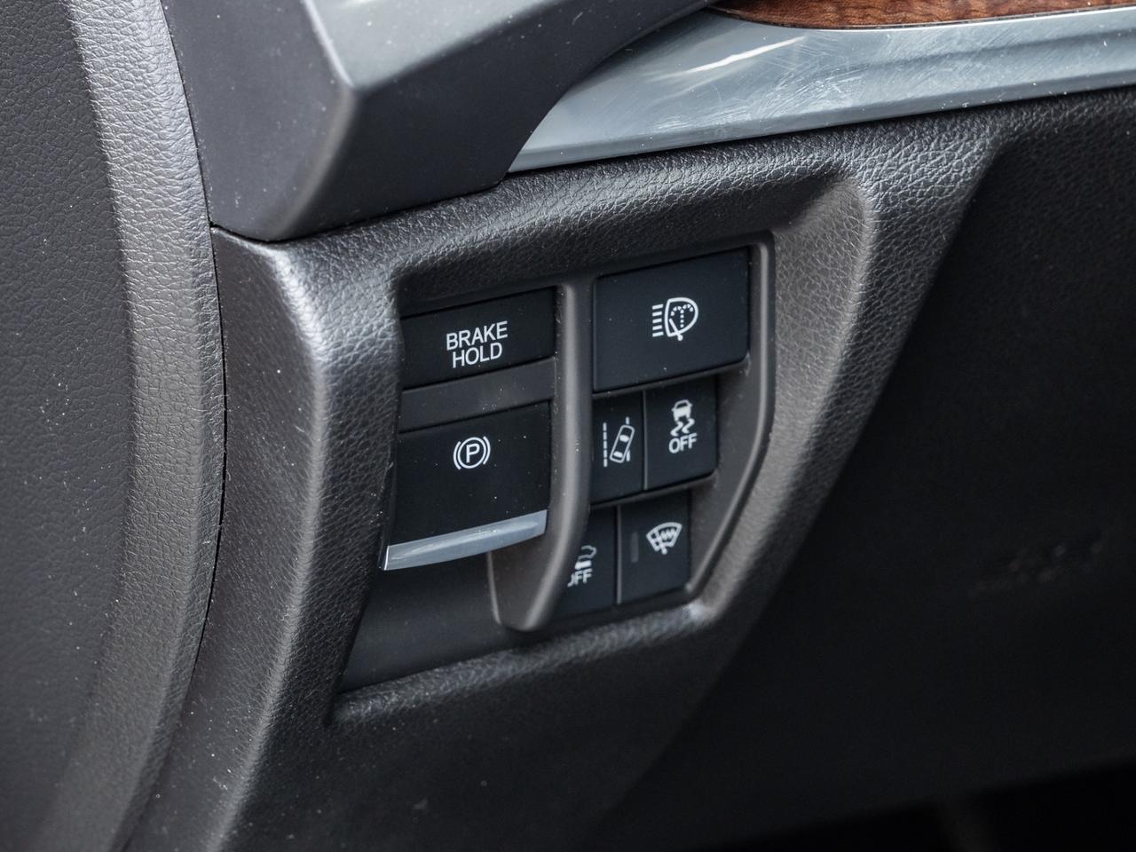 2017 Acura MDX SH-AWD NAV PKG Photo