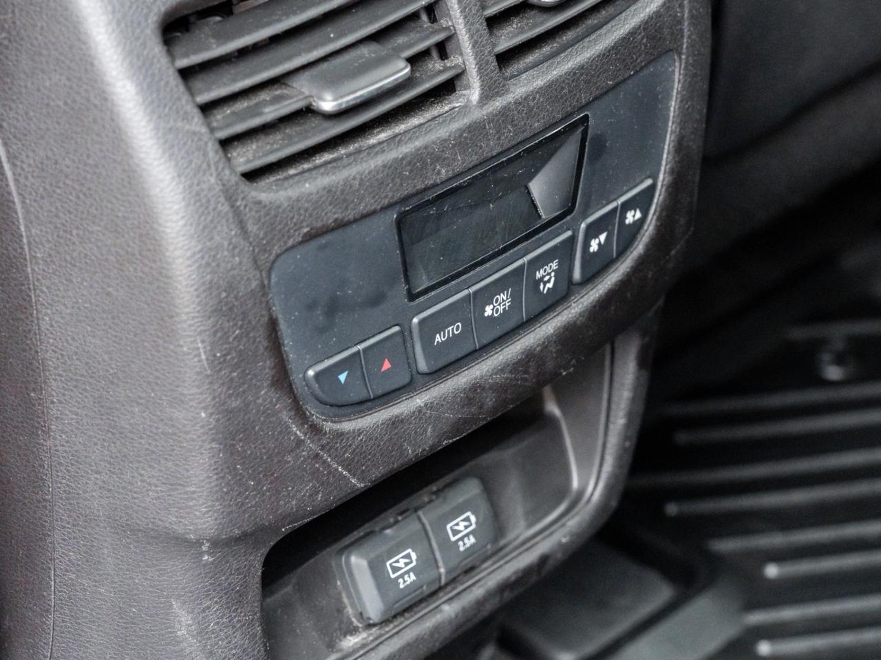 2017 Acura MDX SH-AWD NAV PKG Photo