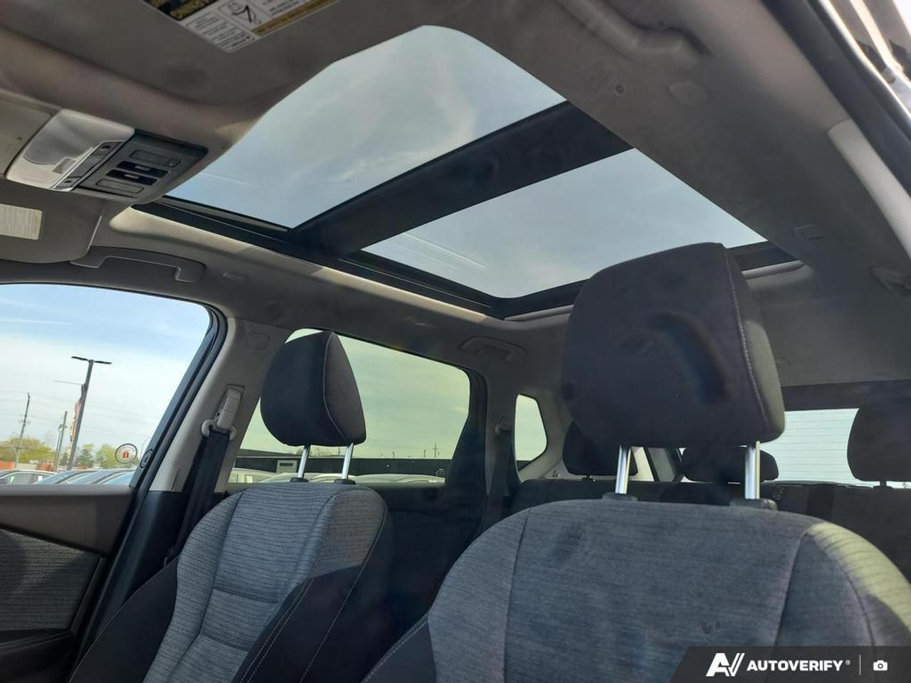 2023 Nissan Rogue SV Moonroof HEATED SEATS   MOONROOF   REMOTE START Photo