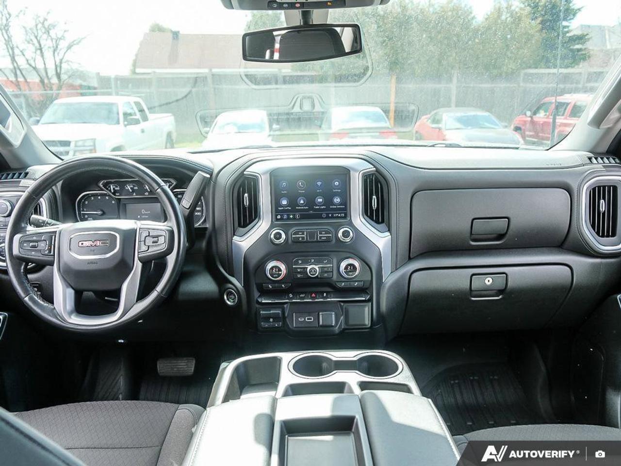 2021 GMC SIERRA 2500HD SLESLE, 6.6L V8, 4X4, ALLOYS, CLOTH, 1-OWNER, MACM Photo
