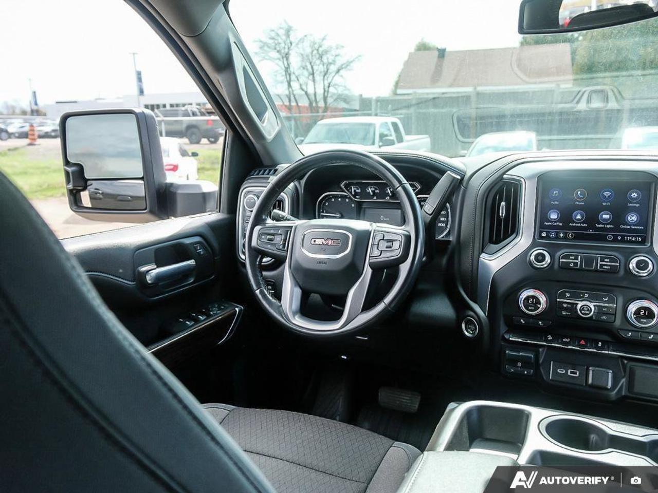 2021 GMC SIERRA 2500HD SLESLE, 6.6L V8, 4X4, ALLOYS, CLOTH, 1-OWNER, MACM Photo