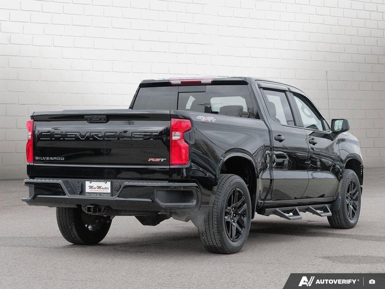 2023 Chevrolet Silverado 1500 RSTRST, 5.3L V8, ALLOYS,  LEATHER, CREW CAB, 1-OWN Photo
