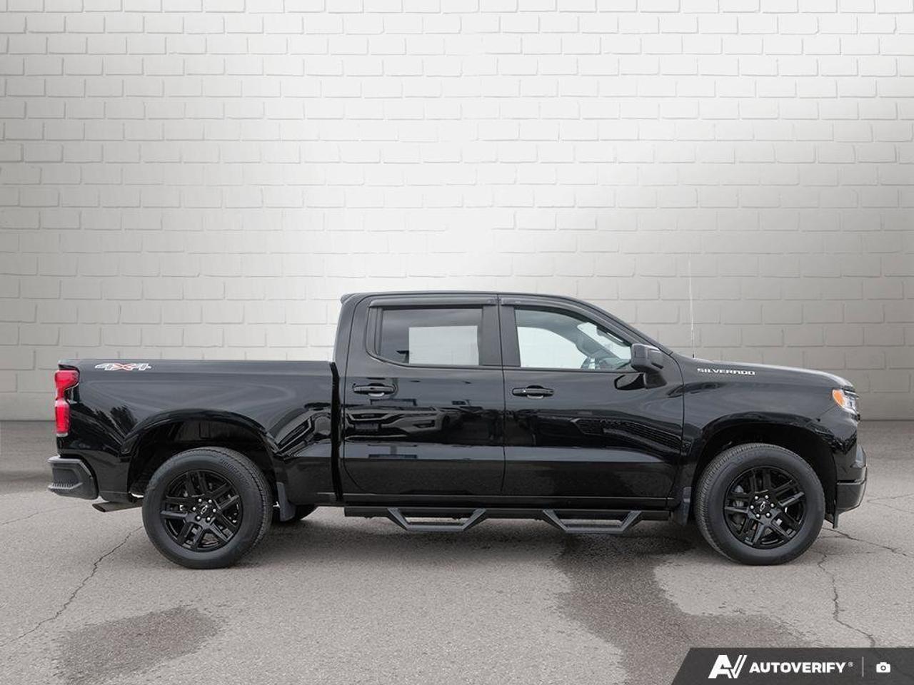2023 Chevrolet Silverado 1500 RSTRST, 5.3L V8, ALLOYS,  LEATHER, CREW CAB, 1-OWN Photo
