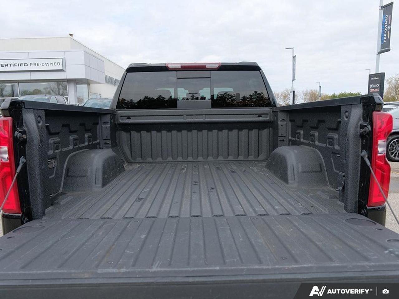 2023 Chevrolet Silverado 1500 RSTRST, 5.3L V8, ALLOYS,  LEATHER, CREW CAB, 1-OWN Photo