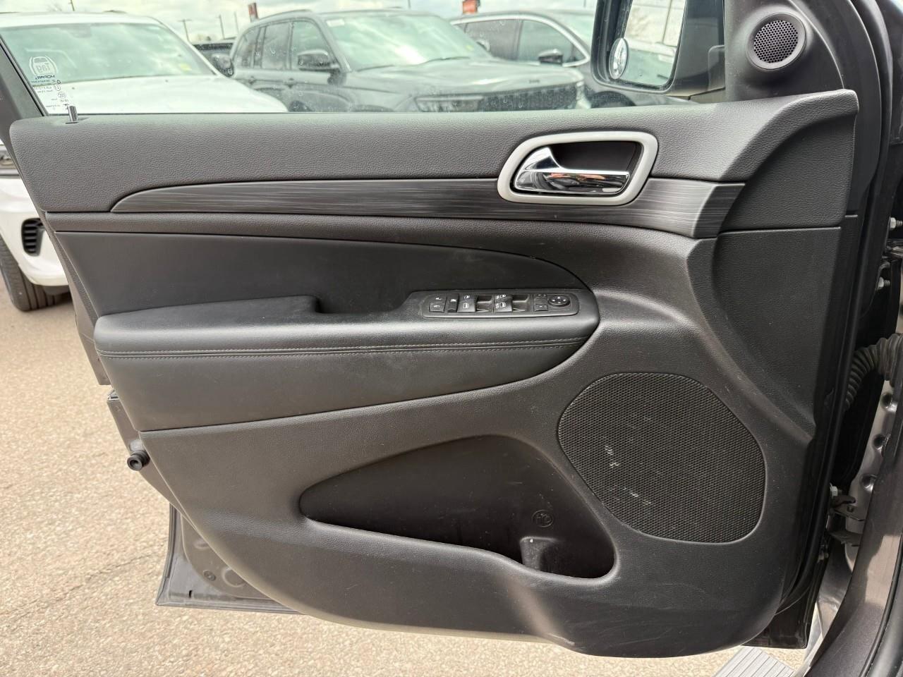 2021 Jeep Grand Cherokee ALTITUDE 4X4 Photo