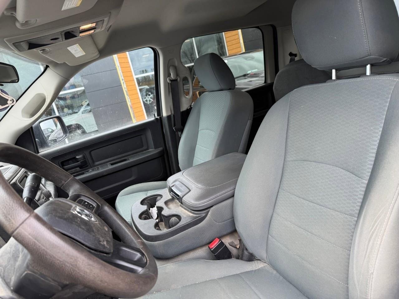 2018 RAM 1500 Express 4x4 Crew Cab 5'7  Box -Ltd Avail- Photo