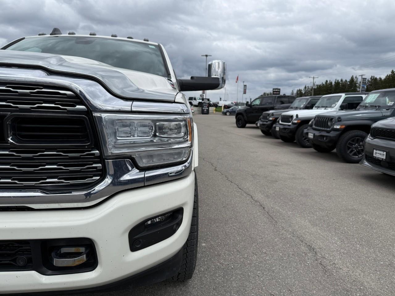 2022 RAM 2500 Limited 4x4 Crew Cab 6'4  Box Photo