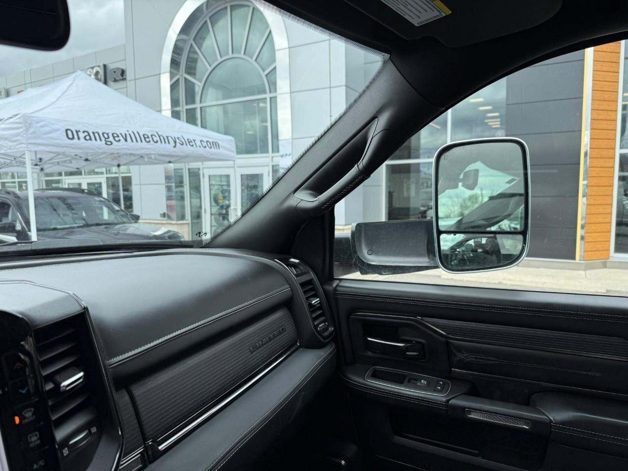 2022 RAM 2500 Limited 4x4 Crew Cab 6'4  Box Photo