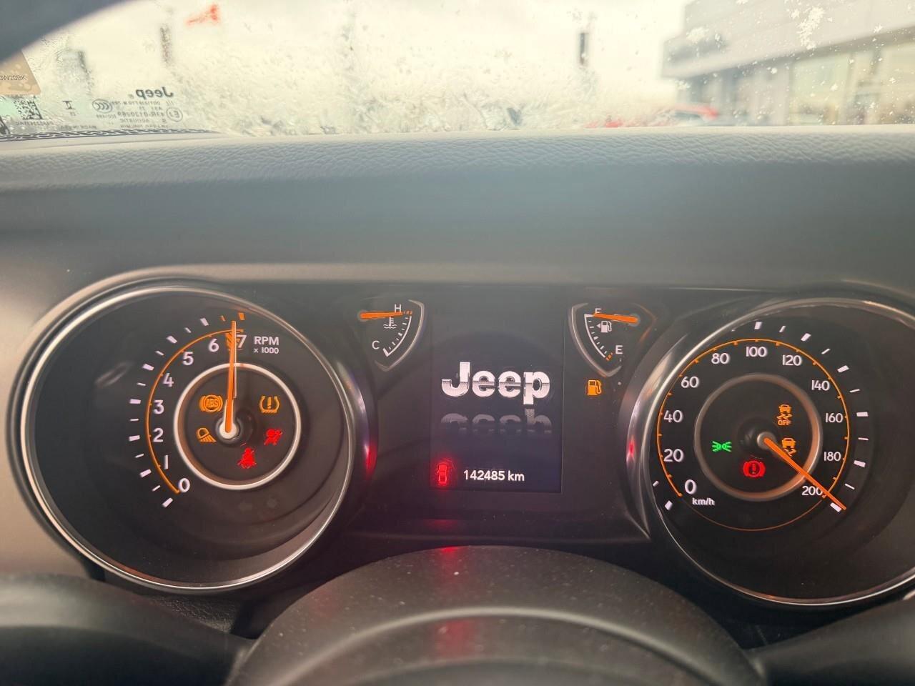 2022 Jeep Gladiator Willys 4x4 Photo