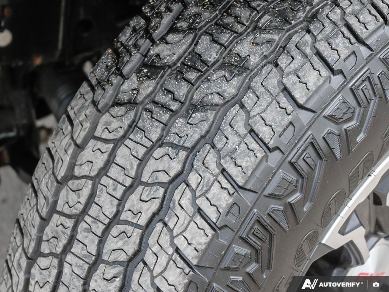 2023 GMC Canyon 4WD AT4AT4, 2.7L 4 CYL, 4X4, ALLOYS, LEATHER, MACM Photo