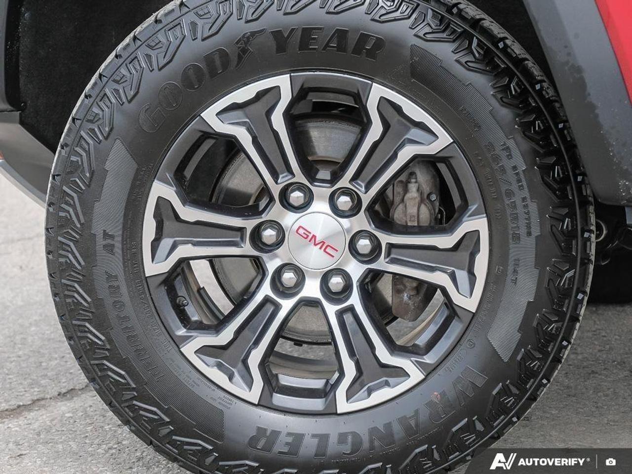 2023 GMC Canyon 4WD AT4AT4, 2.7L 4 CYL, 4X4, ALLOYS, LEATHER, MACM Photo