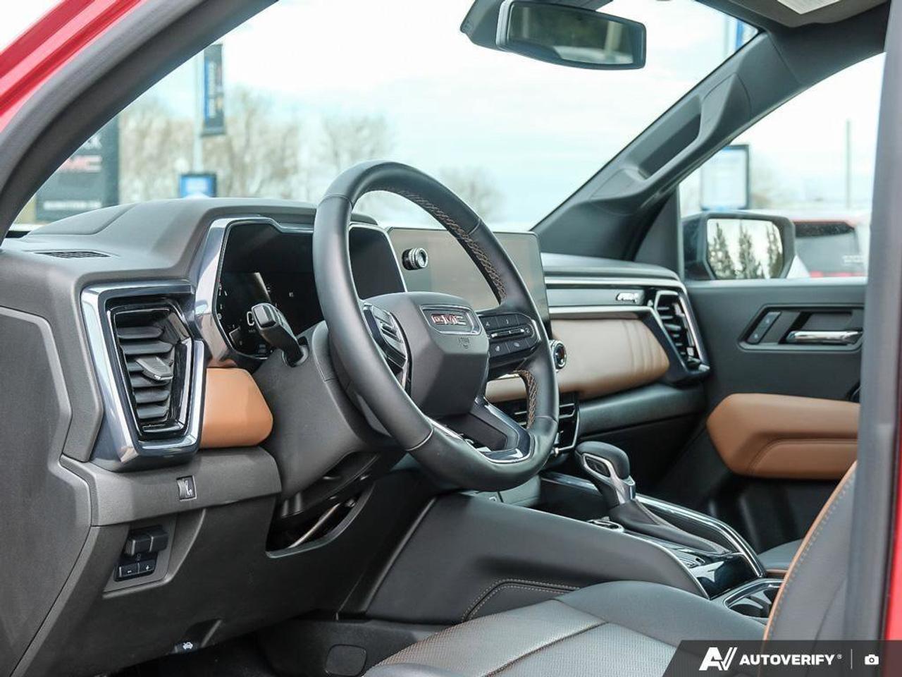 2023 GMC Canyon 4WD AT4AT4, 2.7L 4 CYL, 4X4, ALLOYS, LEATHER, MACM Photo