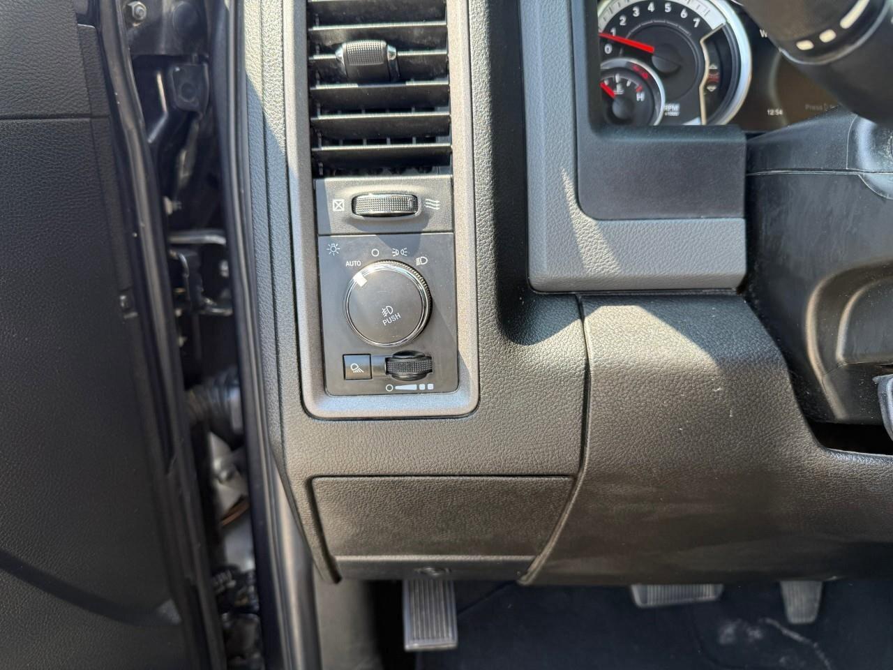 2019 RAM 1500 Classic Express 4x4 Quad Cab 6'4  Box Photo