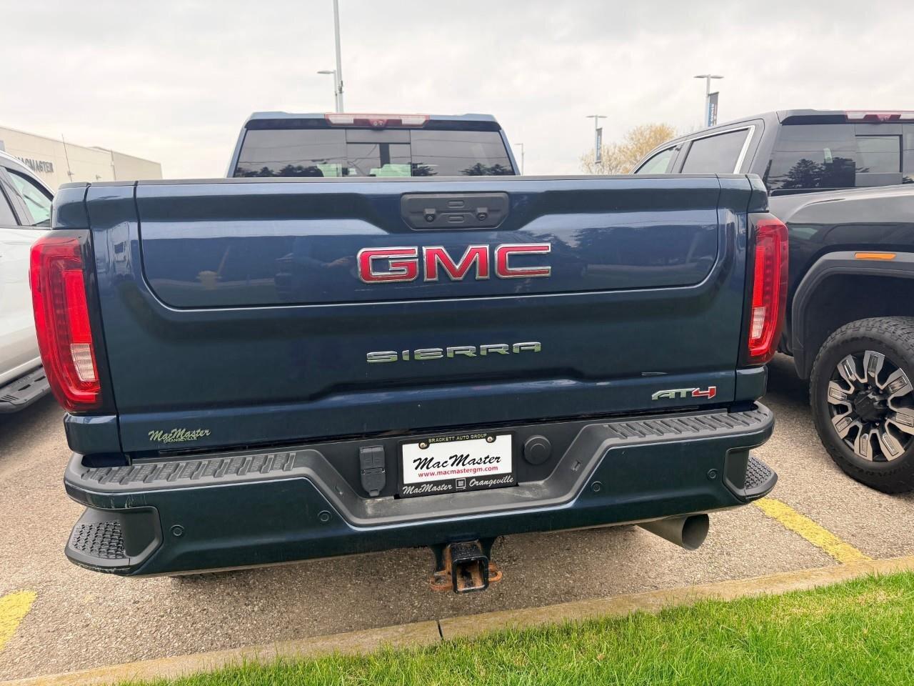 2020 GMC SIERRA 2500HD AT4AT4, 6.6L V8, 4X4, ALLOYS, LEATHER, MACMASTER O Photo
