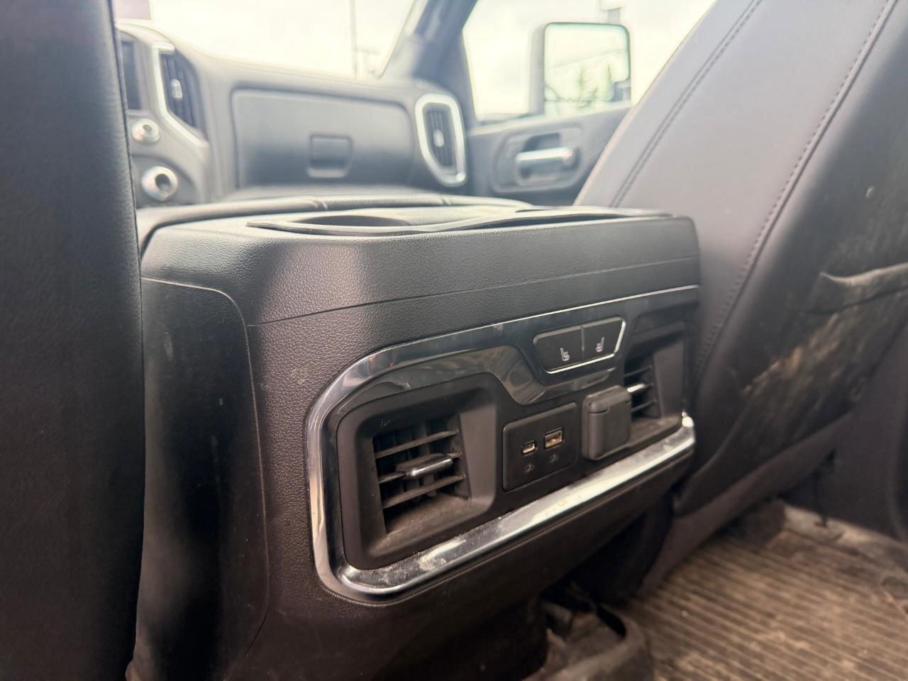 2020 GMC SIERRA 2500HD AT4AT4, 6.6L V8, 4X4, ALLOYS, LEATHER, MACMASTER O Photo