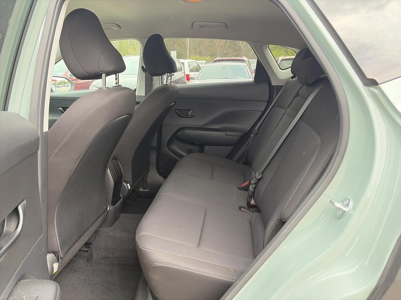 2024 Hyundai KONA PREFERRED, REMOTE START, CLEAN CARFAX, BACKUP CAM! Photo