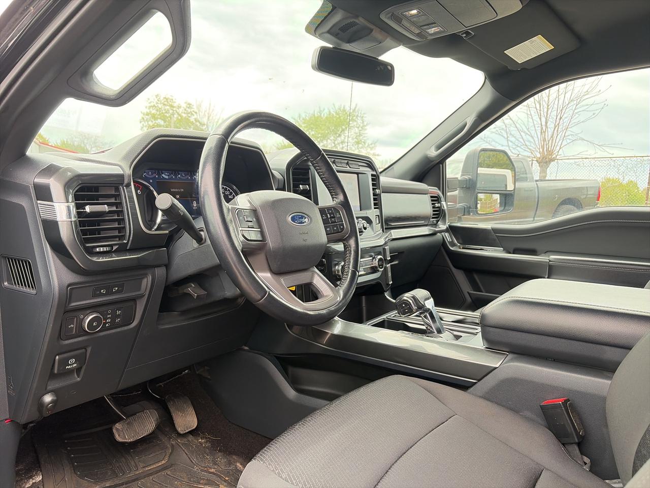 2021 Ford F-150 XLT SPORT, CLEAN CARFAX, DIESEL, BACK UP CAMERA! Photo