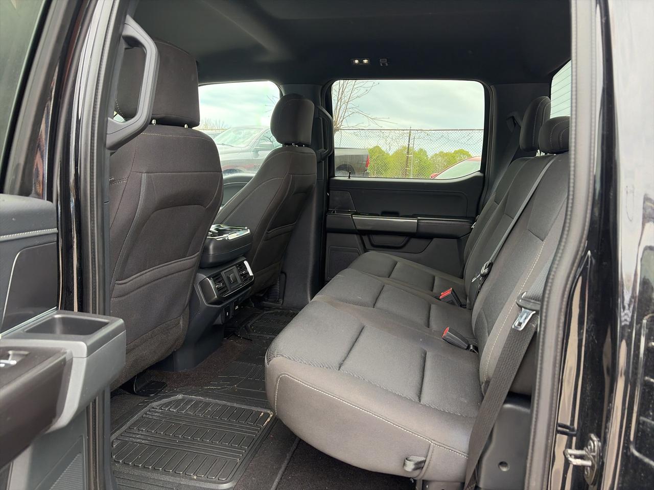 2021 Ford F-150 XLT SPORT, CLEAN CARFAX, DIESEL, BACK UP CAMERA! Photo
