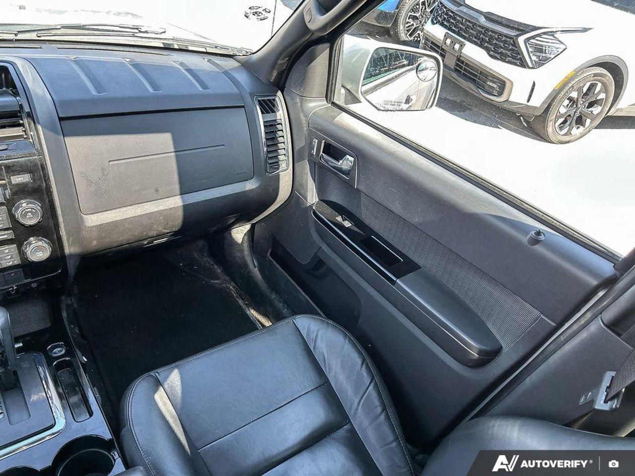 2009 Ford Escape Limited 3.0L 4dr 4x4 Photo