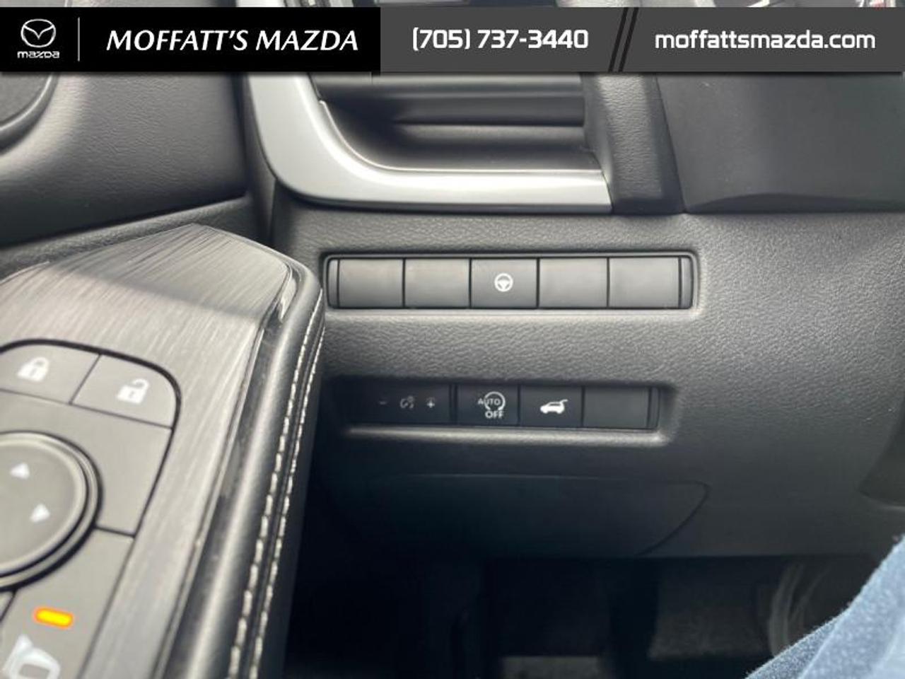 2024 Nissan Rogue SV MOONROOF Photo