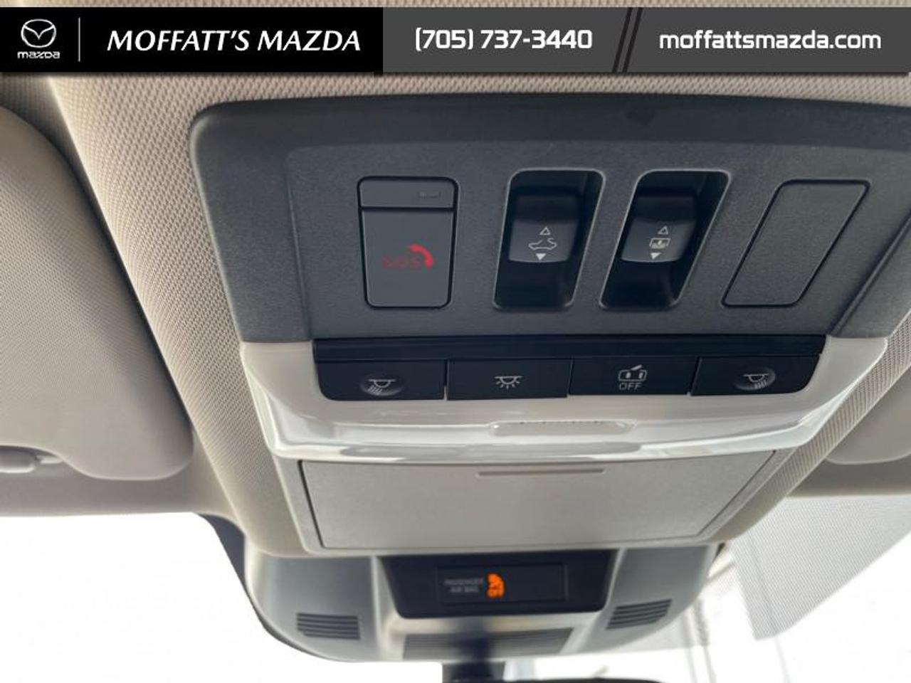 2024 Nissan Rogue SV MOONROOF Photo