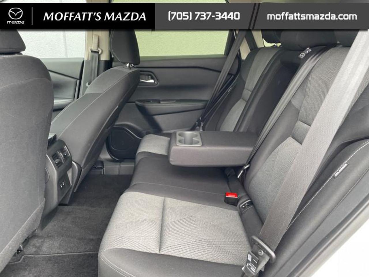 2024 Nissan Rogue SV MOONROOF Photo