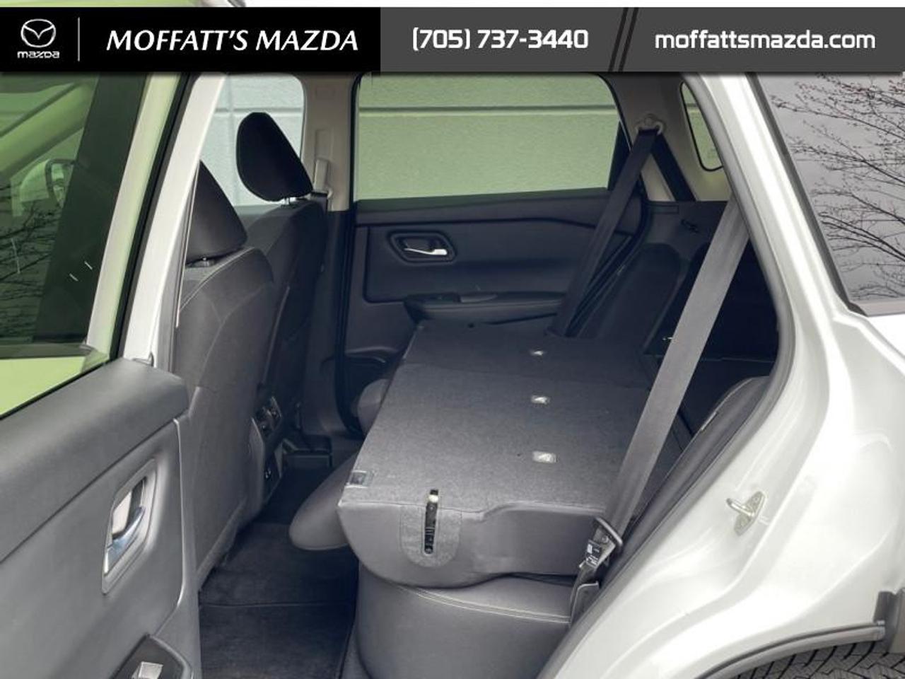 2024 Nissan Rogue SV MOONROOF Photo