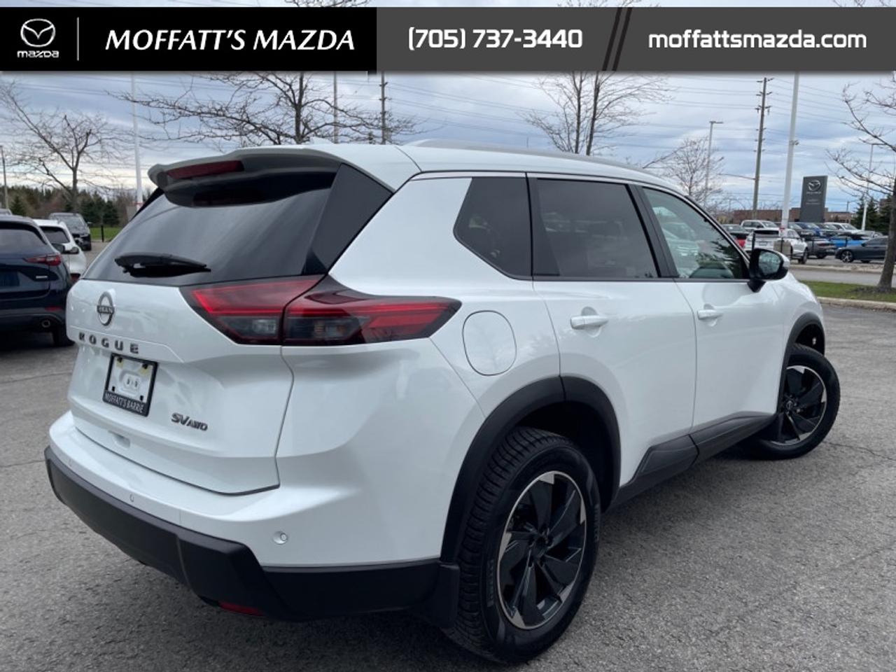 2024 Nissan Rogue SV MOONROOF Photo